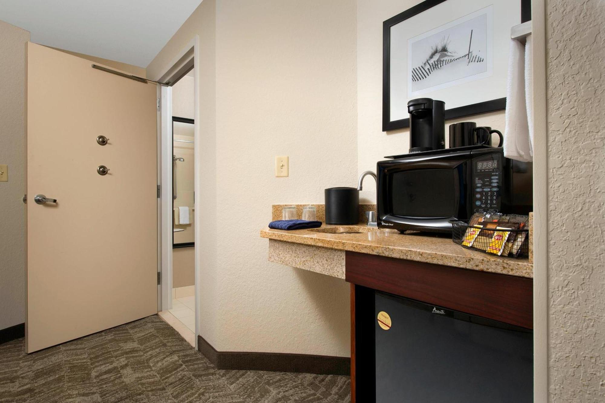 Springhill Suites By Marriott Jacksonville North I-95 Area Exterior foto