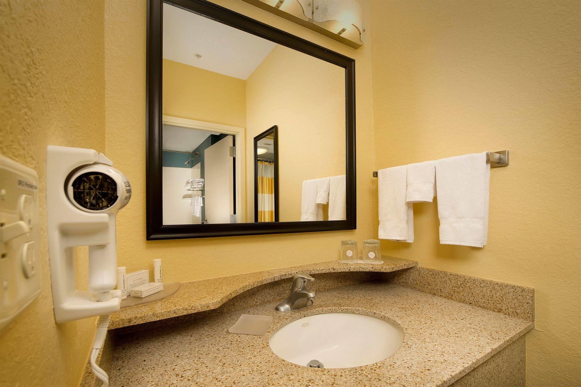 Springhill Suites By Marriott Jacksonville North I-95 Area Exterior foto